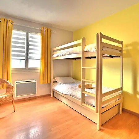Amazing In Saint-georges-de-didon With Wifi * Saint-Georges-de-Didonne