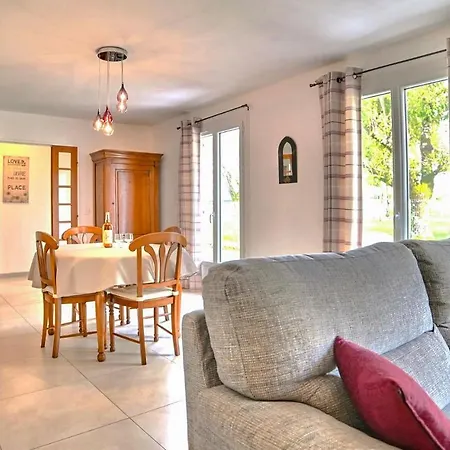 Amazing In Saint-georges-de-didon With Wifi Ferienhaus