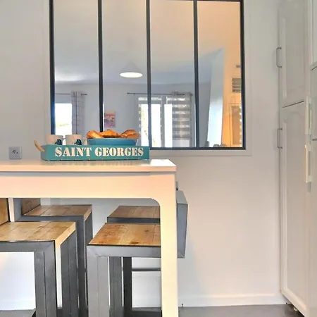 Amazing In Saint-georges-de-didon With Wifi * Saint-Georges-de-Didonne