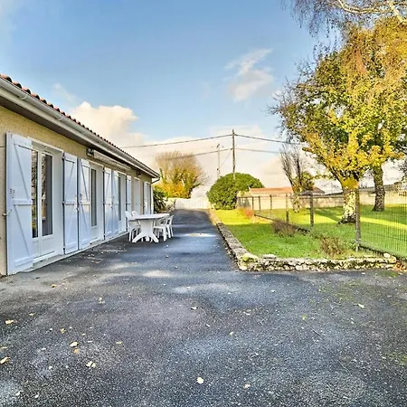 Amazing In Saint-georges-de-didon With Wifi Saint-Georges-de-Didonne