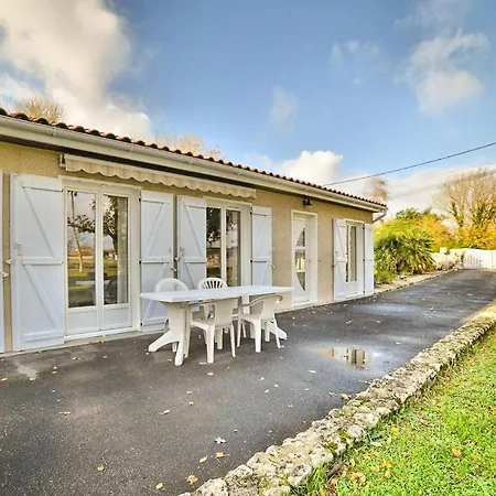Amazing In Saint-georges-de-didon With Wifi